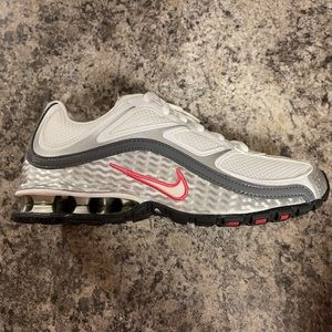 Nike REAX Women’s Tennis Shows